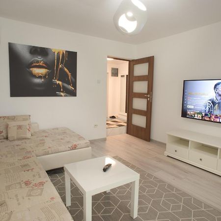 Focalize Apartament Бузеу Екстер'єр фото